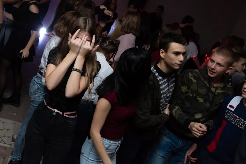 На дискотеку собрались