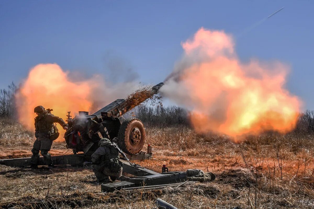 Видео с фронта сво. Артиллерия России гаубицы д 30. M777 Howitzer. Артиллерия д30 Узбекистана. Гаубица д-30 стрельба.