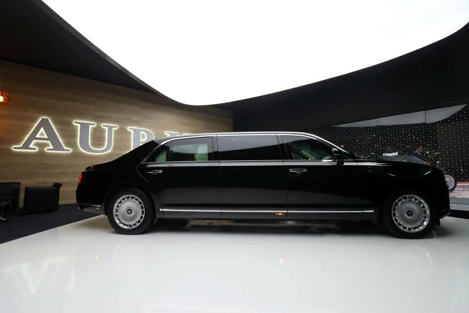 Аурис лимузин. Аурис лимузин. Aurus-41231 «сенат». Лимузин aurus senat l700. Аурус сенат автомобиль.