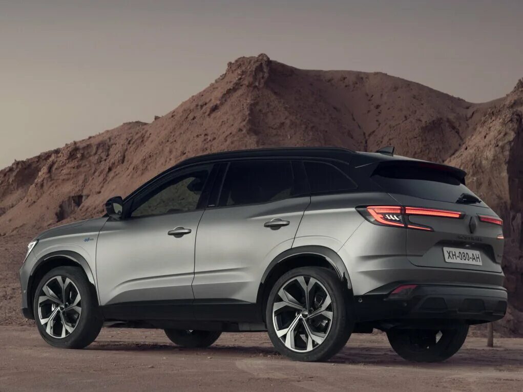Французы выкатили новейший кроссовер Renault Austral - Впечатляет В Движении Дзе