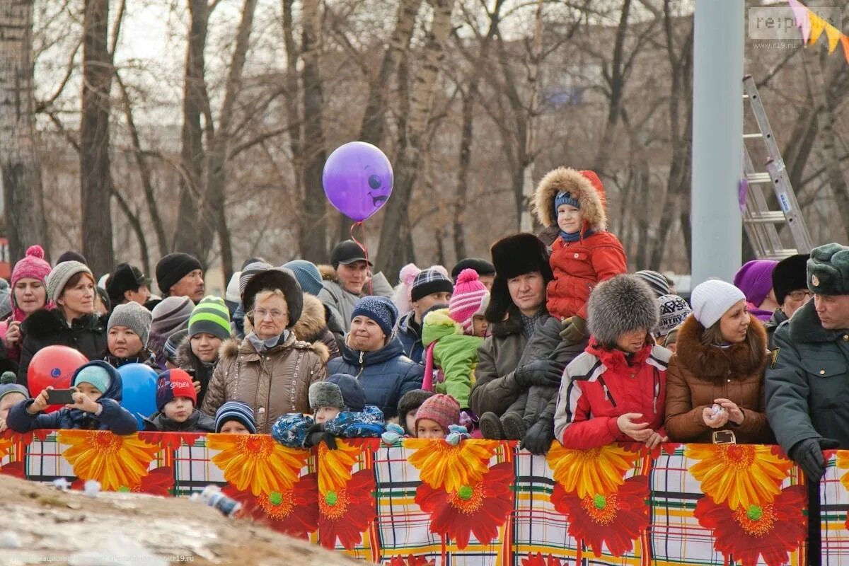 Масленица в Абакане Черногорский парк. Масленица 2014. Масленица в Абакане 2023 в черногорском парке фото. Масленица в Черногорске 2024. Масленица в южноуральске