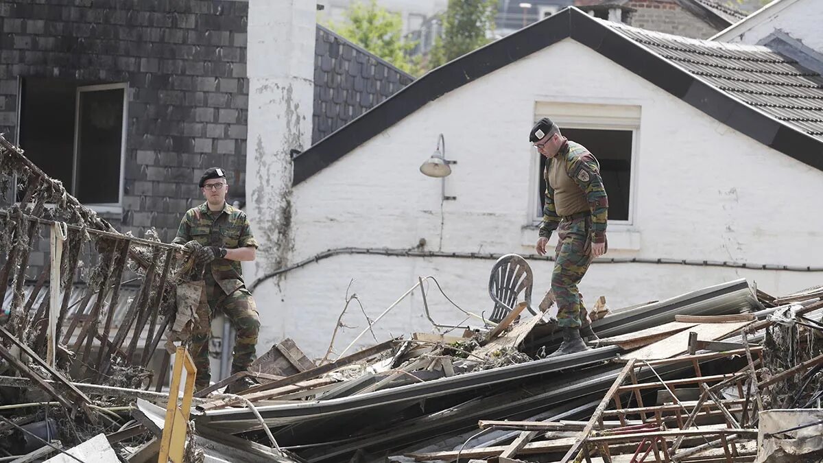 Сколько погибших при наводнении. В Бельгии погибло 50 человек. Арденовская операция в городе Боре в Бельгии.