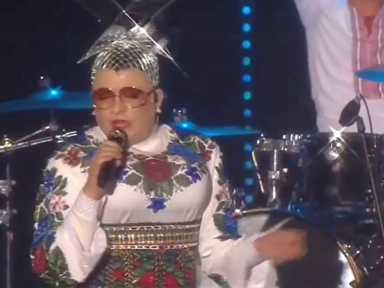 Сердючка замуж. Данилко сердючка. верка сердючка евровидение 2007. верка сердючка без грима.
