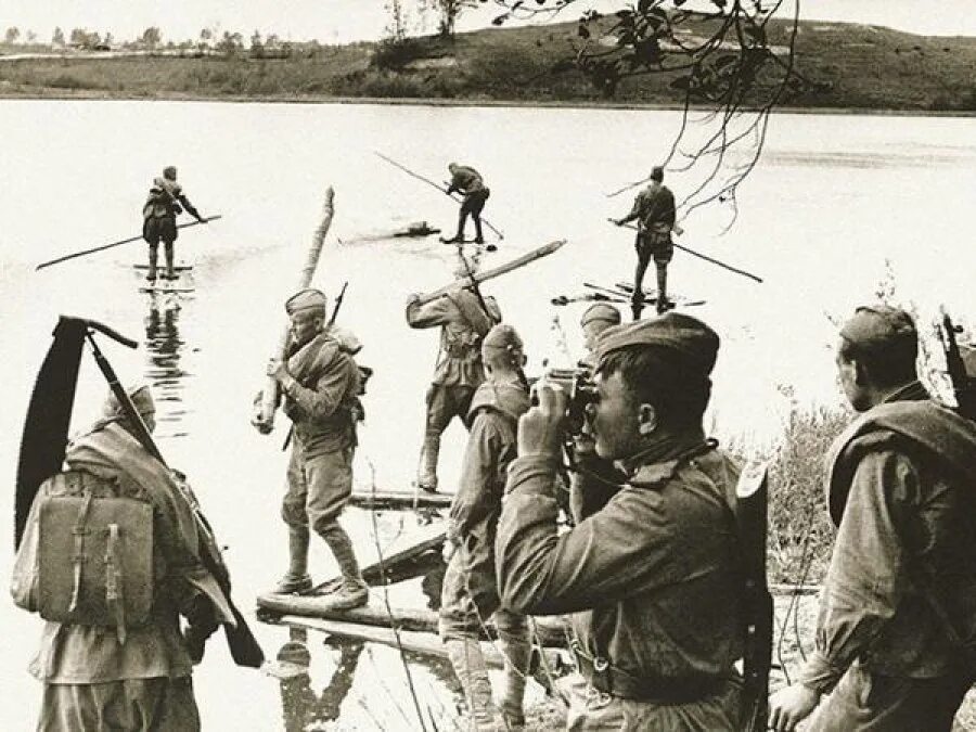 Хотя собранные на границе советские войска. Переправа через Сиваш 1944. Переправа РККА. Связисты РККА В 1941 году.