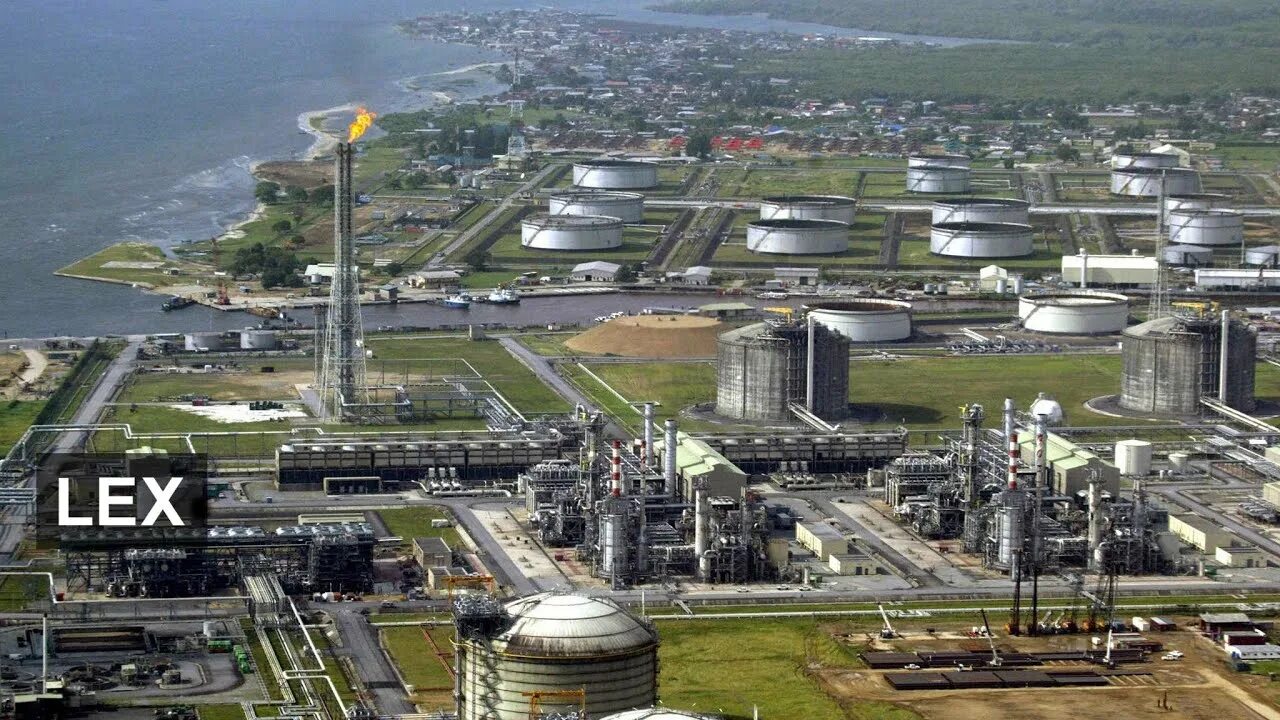 Nigeria oil. Загрязнение окружающей среды шелл в нигерии. Nigeria oil. Дельта реки нигер, нигерия — разливы нефти. Дельта реки нигер, нигерия — разливы нефти.