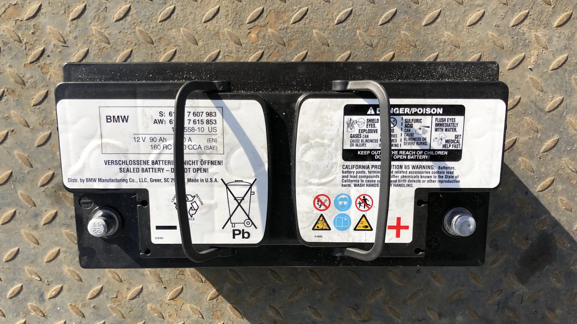 0 дизель. 0 аккумулятор. Акб бмв х5 е70. Аккумулятор бмв е70 3. 0 дизель.