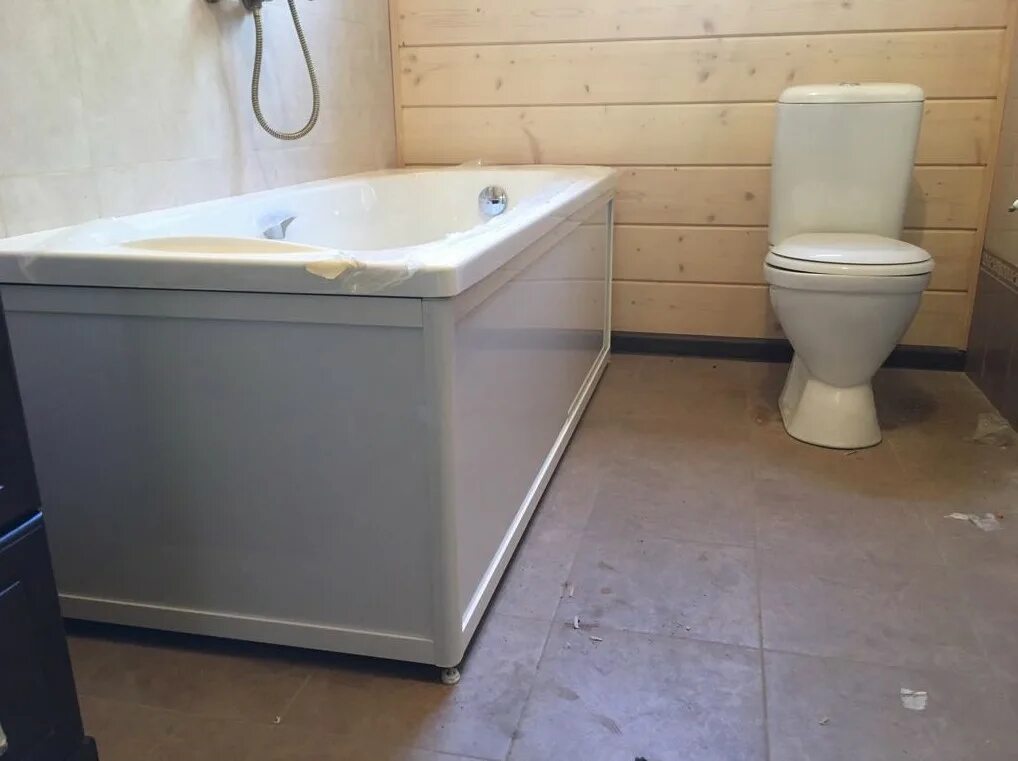 Торец ванной. Экран под ванну торцевой. Экран для ванны с торцевой панелью. Arp15wh. 170.