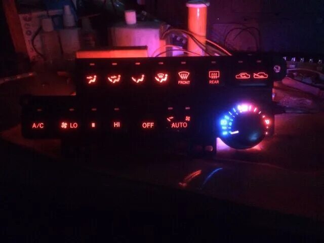 Ваз 2115 с подсветкой. Подсветка салона bmw f30. Подсветка салона е60 drive2. Электронный климат контроль марк 2 90. Подсветка 90.