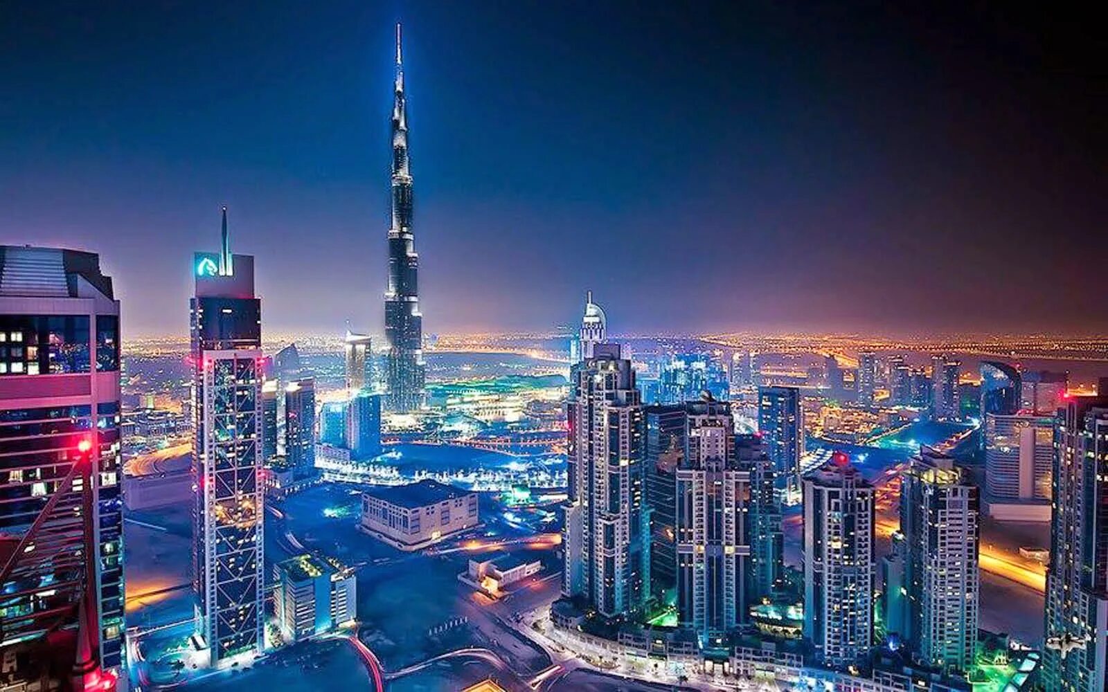 Бурдж-Халифа Дубай. Ночной Дубай Бурдж Халифа. Дубай Бурдж Халифа ночью. Дубай ночная Бурш Халифа.