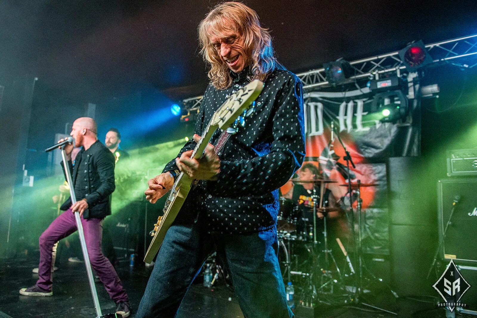 Группа metallica. Сияй кавер металлика. Сияй кавер металлика. Van halen, metallica. Сияй кавер металлика.