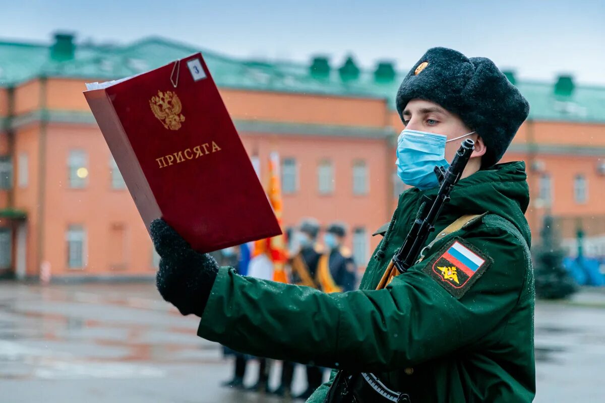 Военная присяга. Стенд военная присяга. Присяга солдата рф. Семеновский полк присяга 2021. Присяга в армии.