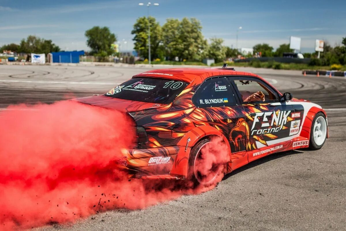 Дрифт машина drift. Дрифт RDS 3 колеса. Ниссан 350z дрифт. Японские дрифт корчи.