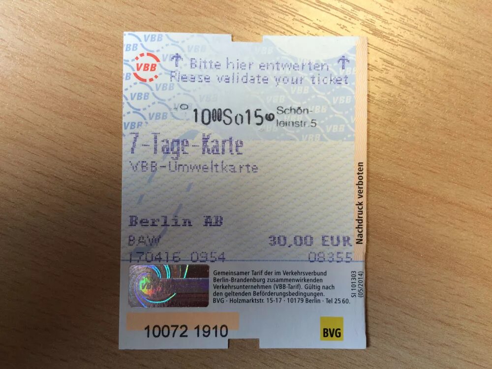 Билет в Берлин. Билеты на транспорт. Билет в Германию. Билеты на самолет в Германию. Сколько билет в германию