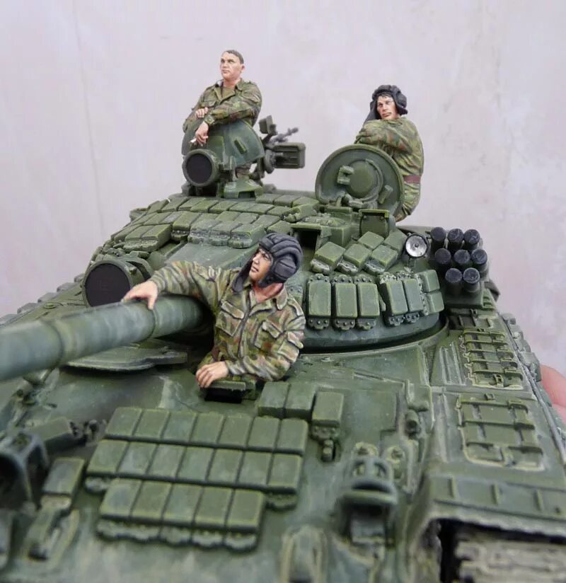 Фигурки танкистов РККА 1/35. Экипаж т72. Танковые диорамы 1.35. Экипаж танка т-72. Танковая 35