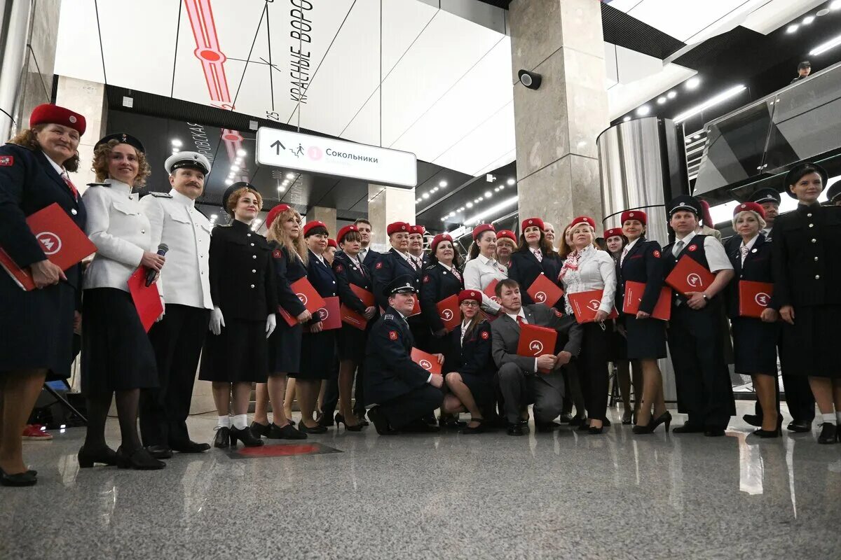 Парад поездов в москве. Парад Московского метрополитена. День Московского метрополитена. Московский метрополитен фото. День метрополитена 2023.