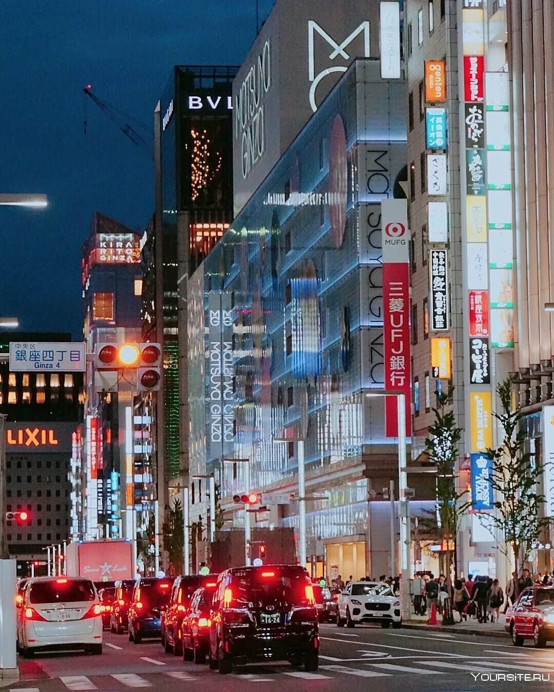 Ginza tokyo. Квартал Гиндза в Токио. Гинза Япония Токио. Район Гинза в Токио. Улица Гинза в Токио.