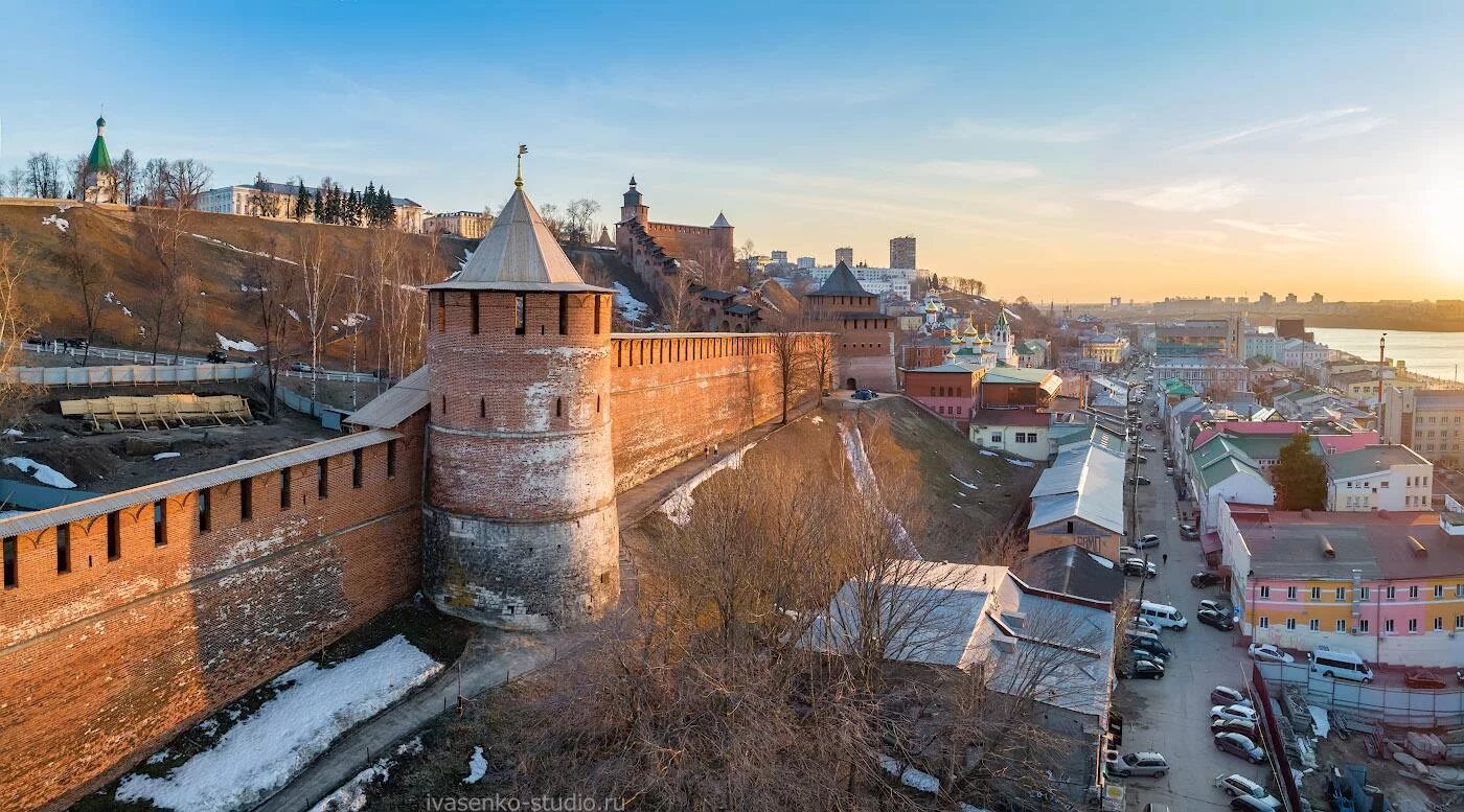 Год города нижний новгород. Кремль Нижний Нижний Новгород. Крепость в Нижнем Новгороде Кремль. Нижегородский каменный Кремль. Нижегородский Кремль, г. Нижний Новгород.