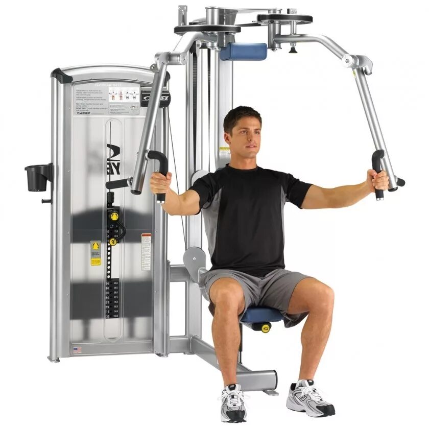 Тренажер для тренировки грудных мышц. Тренажер rear delt мышцы. cybex flyrear delt. баттерфляй тренажер бабочка. peck deck тренажер.