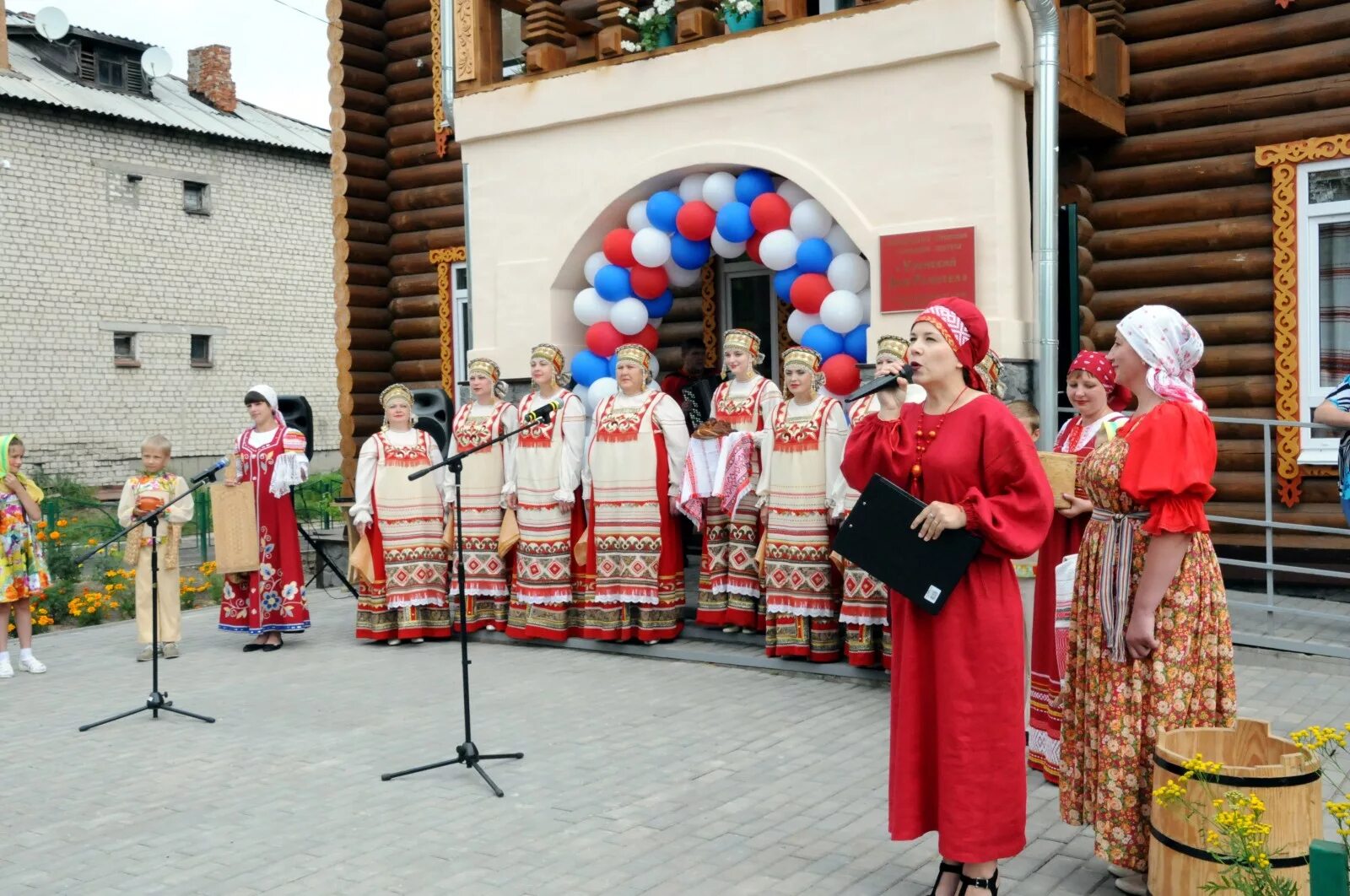 Портал жителей нижегородской области. Площадь города Урень Нижегородской области. Дом ремесел Урень. Население город Урень Нижегородской области. Уренский район Нижегородская область.