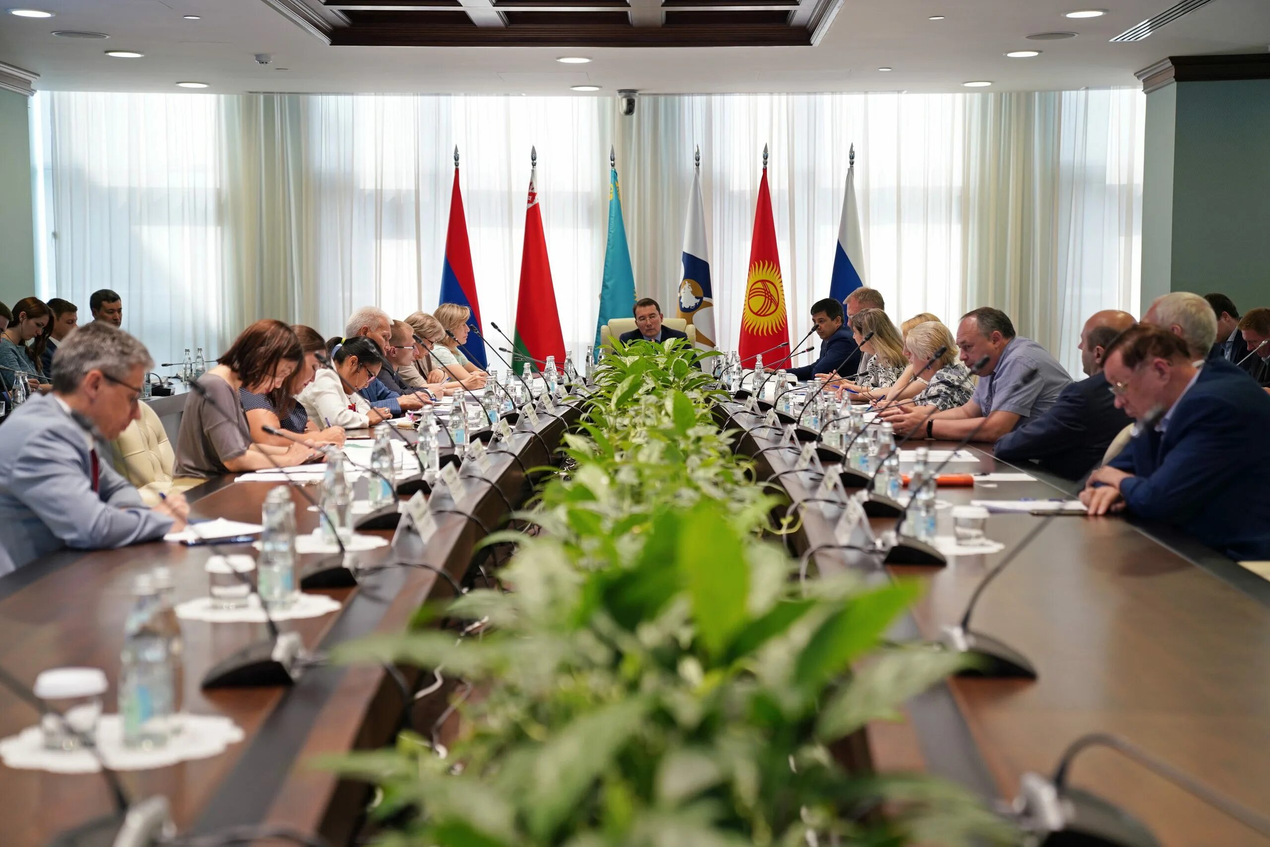 Решения комиссии еаэс. Комиссия еэк. Решения комиссии еаэс. Евразийская экономическая комиссия лого. Совет евразийской экономической комиссии.