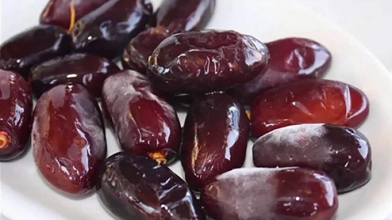 Финики при повышенной кислотности. Финики mazafati fresh dates. финики мазафати иран. хурма финики. финики араб.