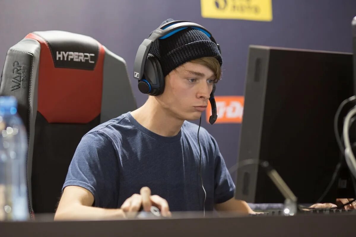 Swag cs go. Braxton pierce. braxton swag pierce. brax swag. brax cloud9.
