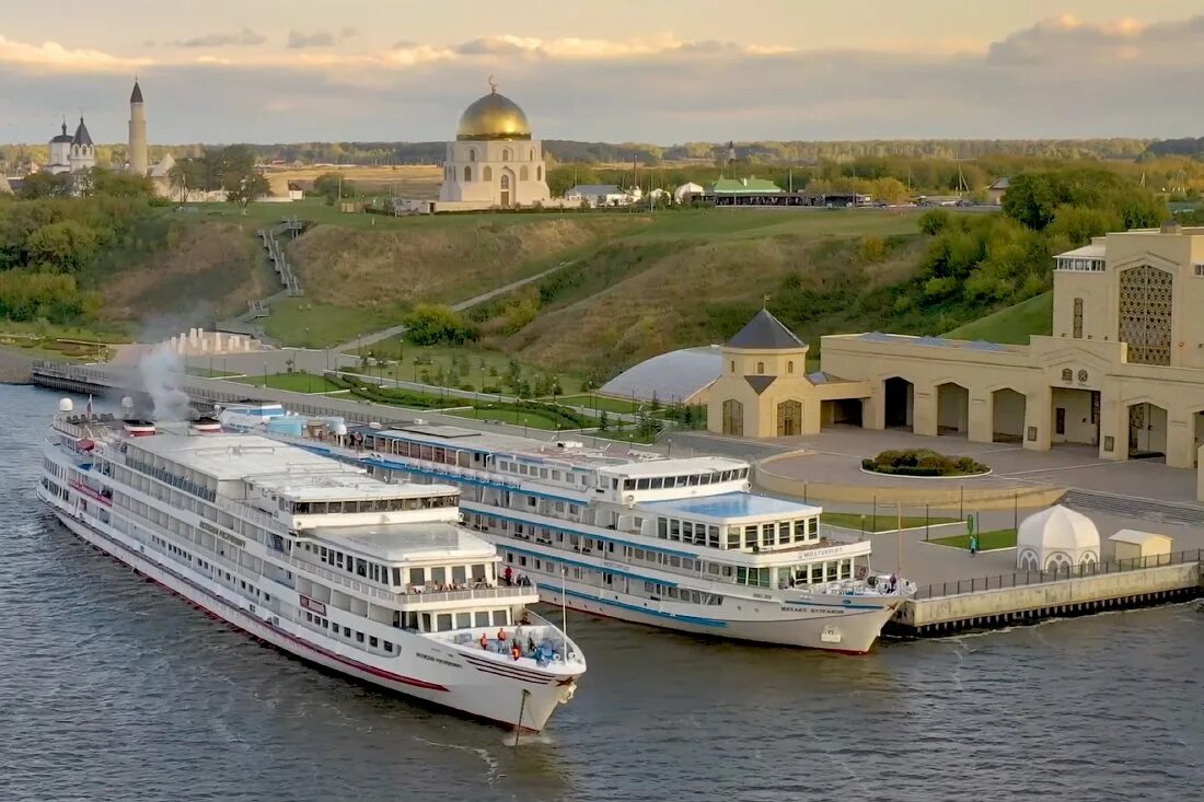 Круизы по волге из спб. Болгар Татарстан с речного порта. Булгар Речной вокзал. Волга Болгар Пристань. Казань Булгар на теплоходе.