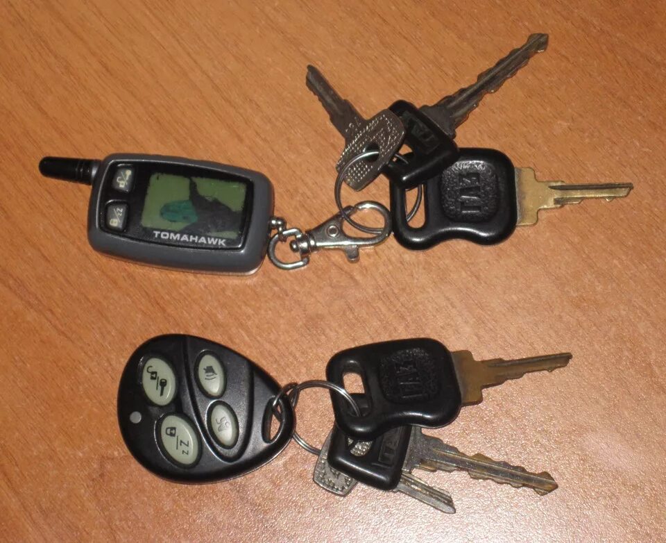 Ключи газ 3110. Ключ зажигания волга 31105. Ключи газ 3110. Выкидной 3110. Волга 3102 ключ зажигания.