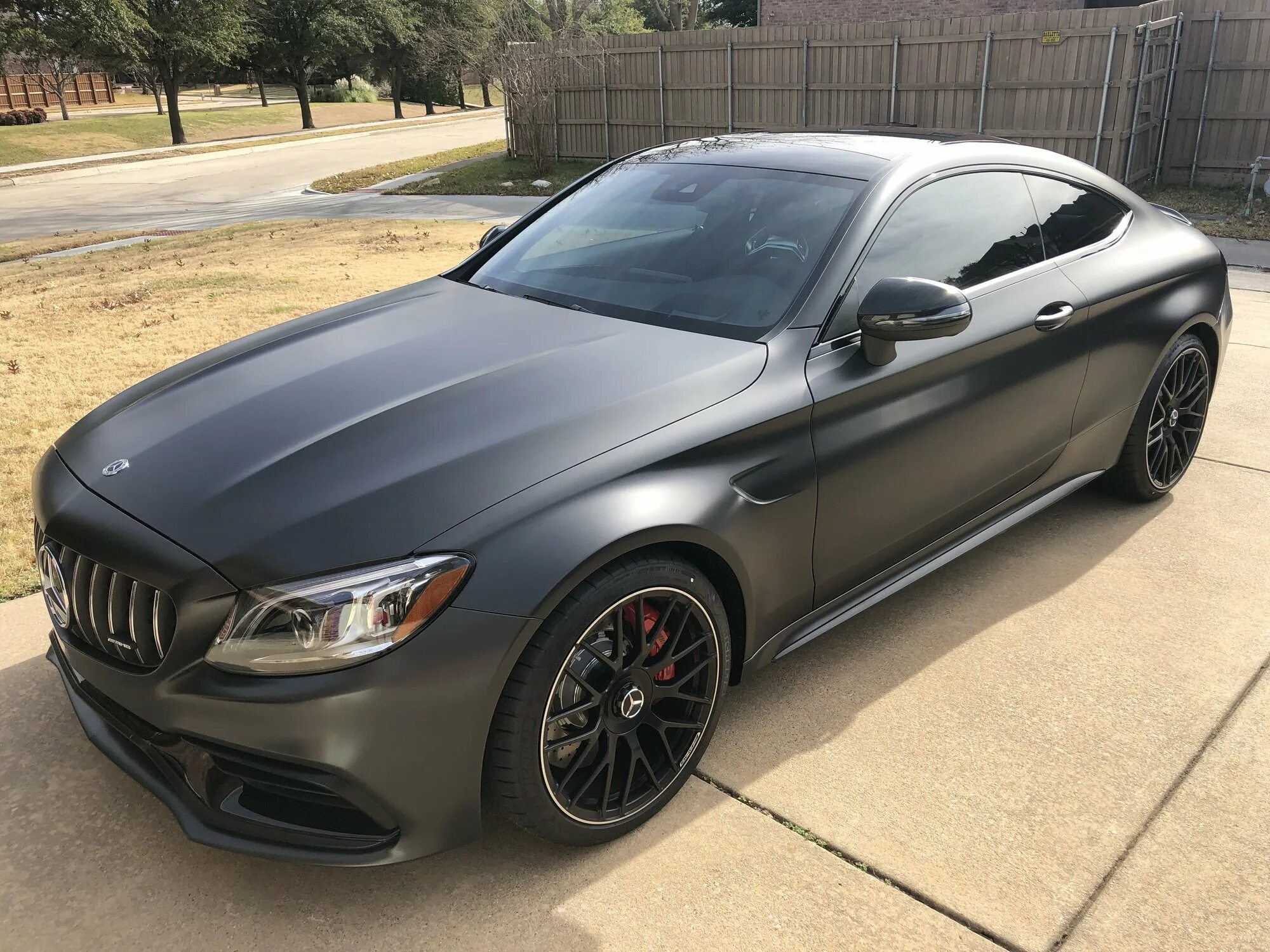 Матовый графит цвет. S63 amg металлик. мерседес s63 графит. e63s matte gray. s63 amg coupe nardo grey.