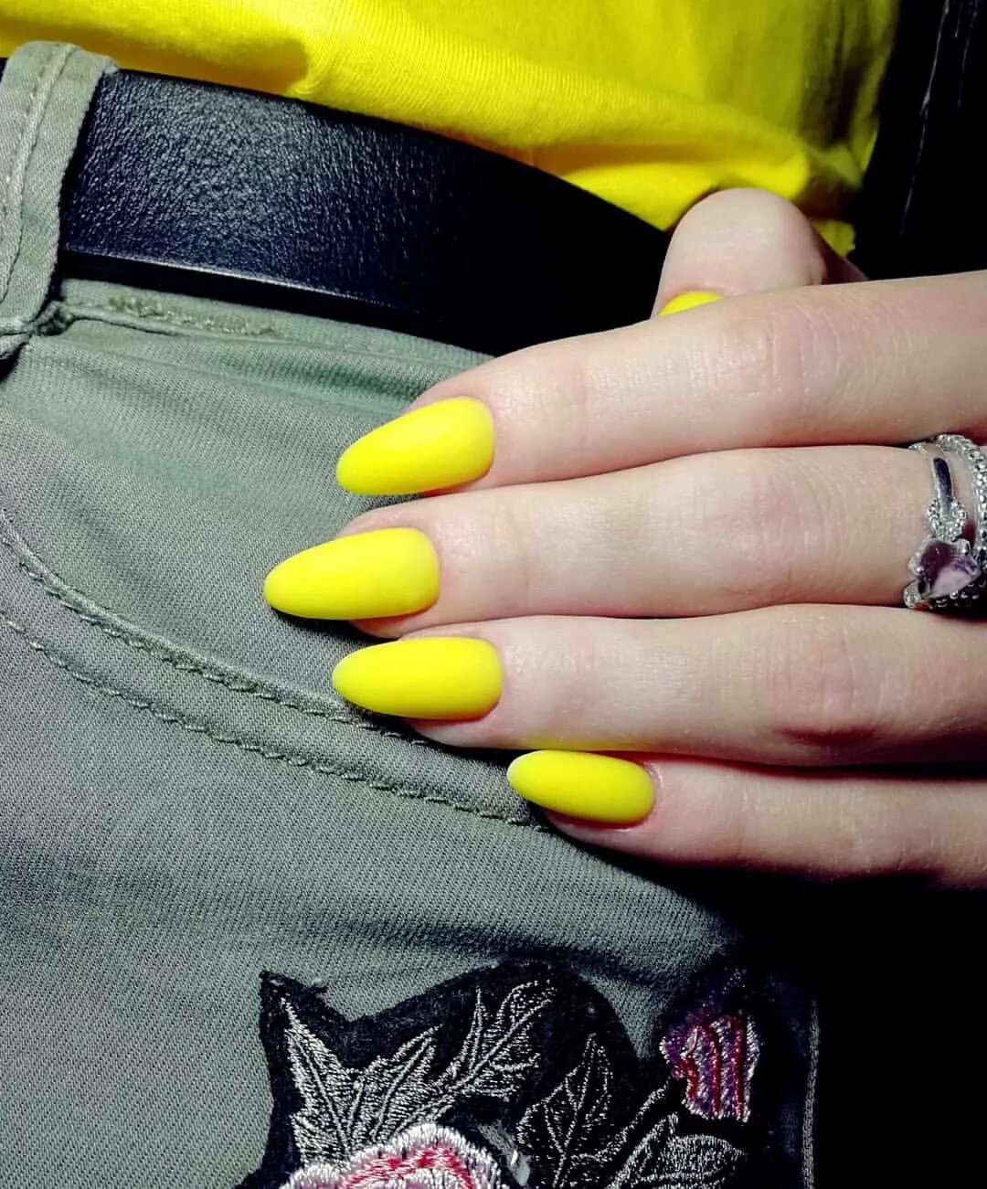 Желтый маникюр сочетание цветов #yellow #manicure #nails #nailart #nail #art #naildesign #beauty #gelpolish #nai