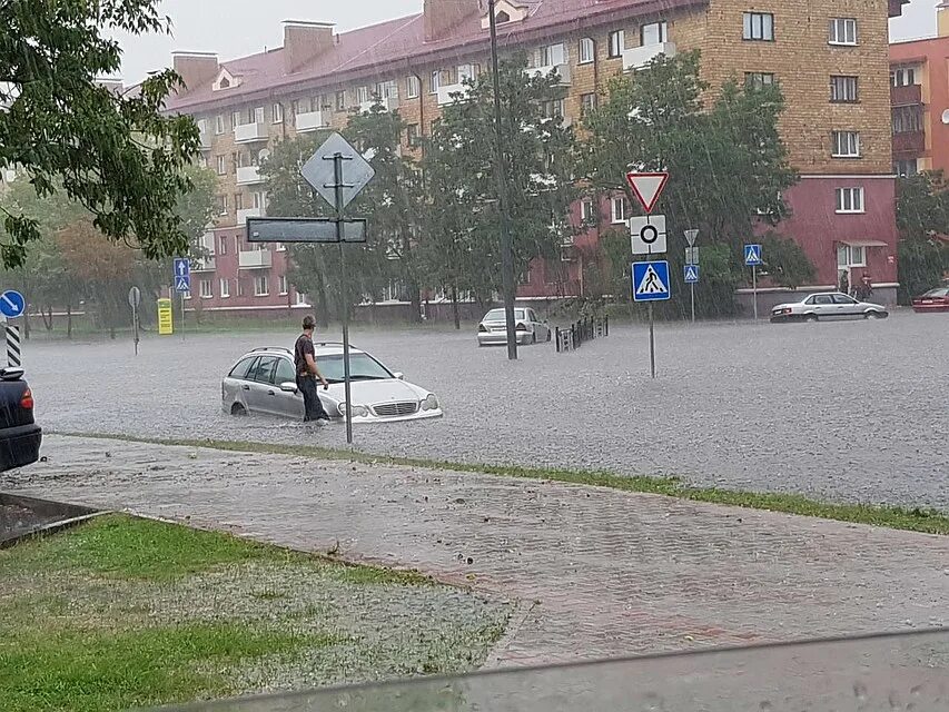 Шел брест. Брест сейчас. Брест приколы. Шутки про Брест.