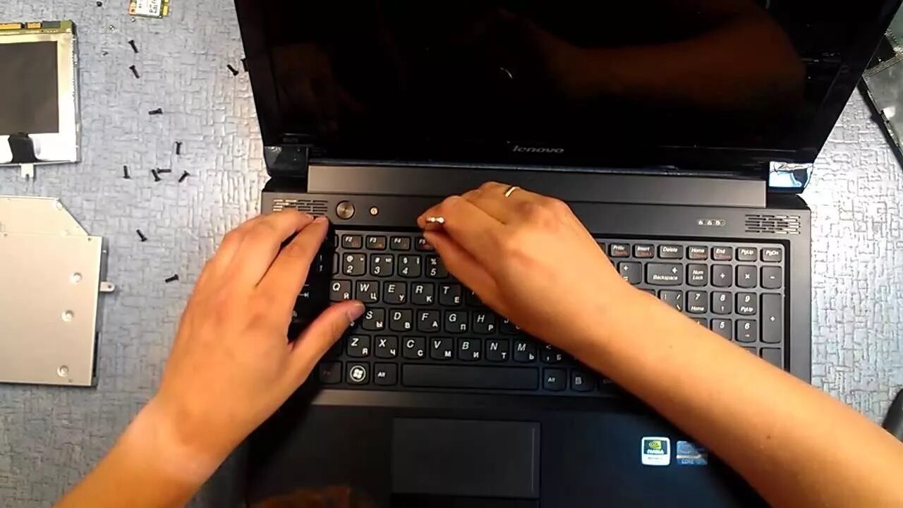 Что делать если ноутбук сильно. Клавиатура для Lenovo b570. Lenovo IDEAPAD b570. Клавиатура ноутбук леново b570e. Lenovo b570 кнопка Cimos.