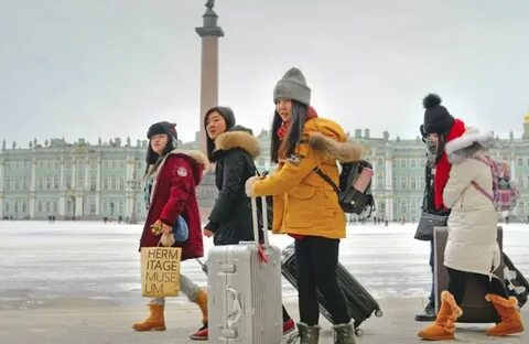 Иностранцы в санкт петербурге
