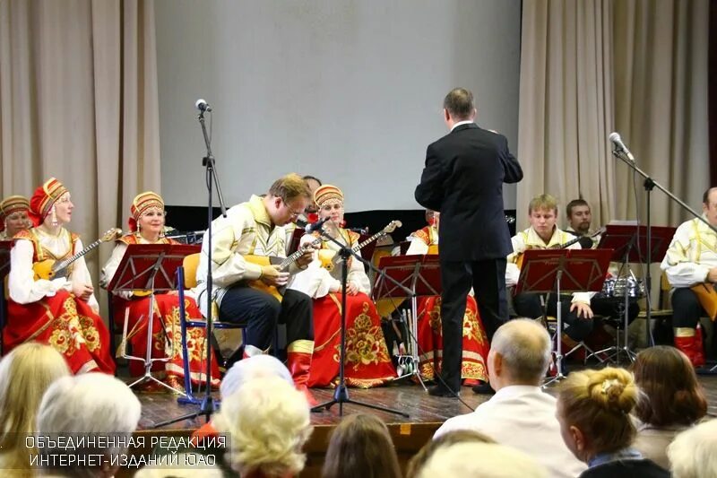 Хор зоренька. Ансамбль пенсионеров. Ансамбль Зоренька. Эстрадный ансамбль пенсионеров. Концерт Зоренька.