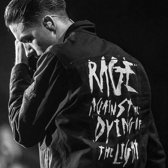 Lady killers g eazy speed up. G-eazy. g eazy девушка 2025. g eazy photoshoot.