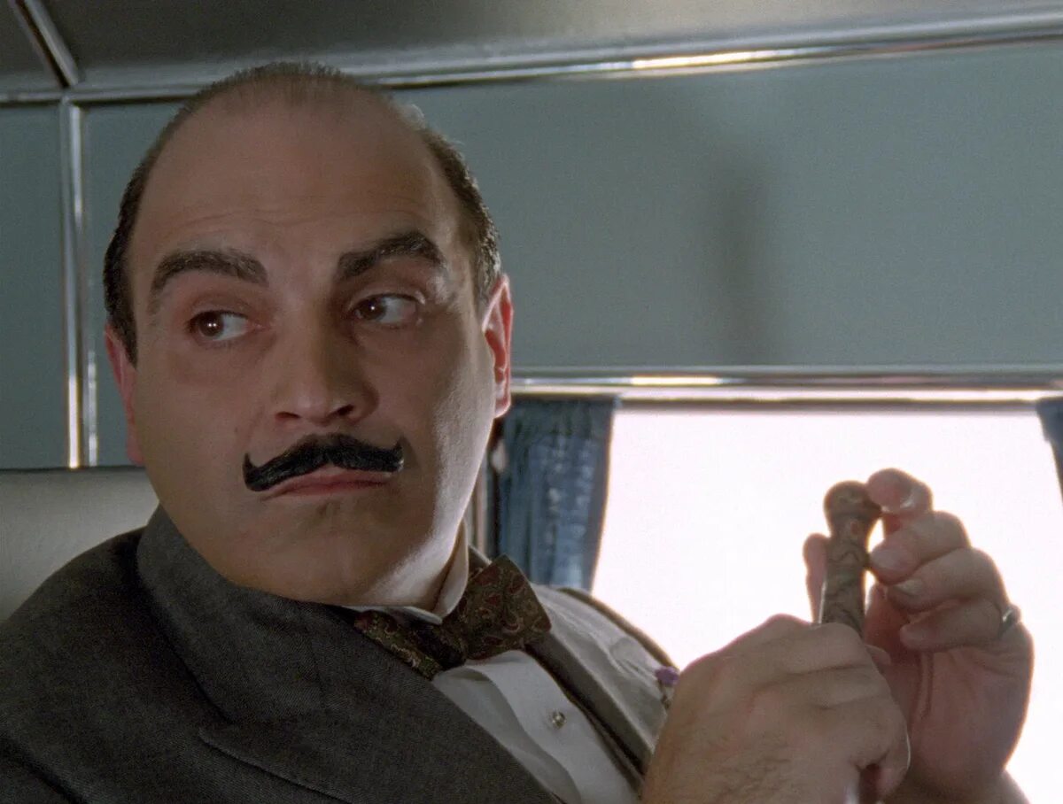 Пуаро агаты кристи 2. Хью фрейзер пуаро. Пуаро агаты кристи тихоня. Пуаро агаты кристи женщины. Пуаро агаты кристи 2 сезон 1 серия.