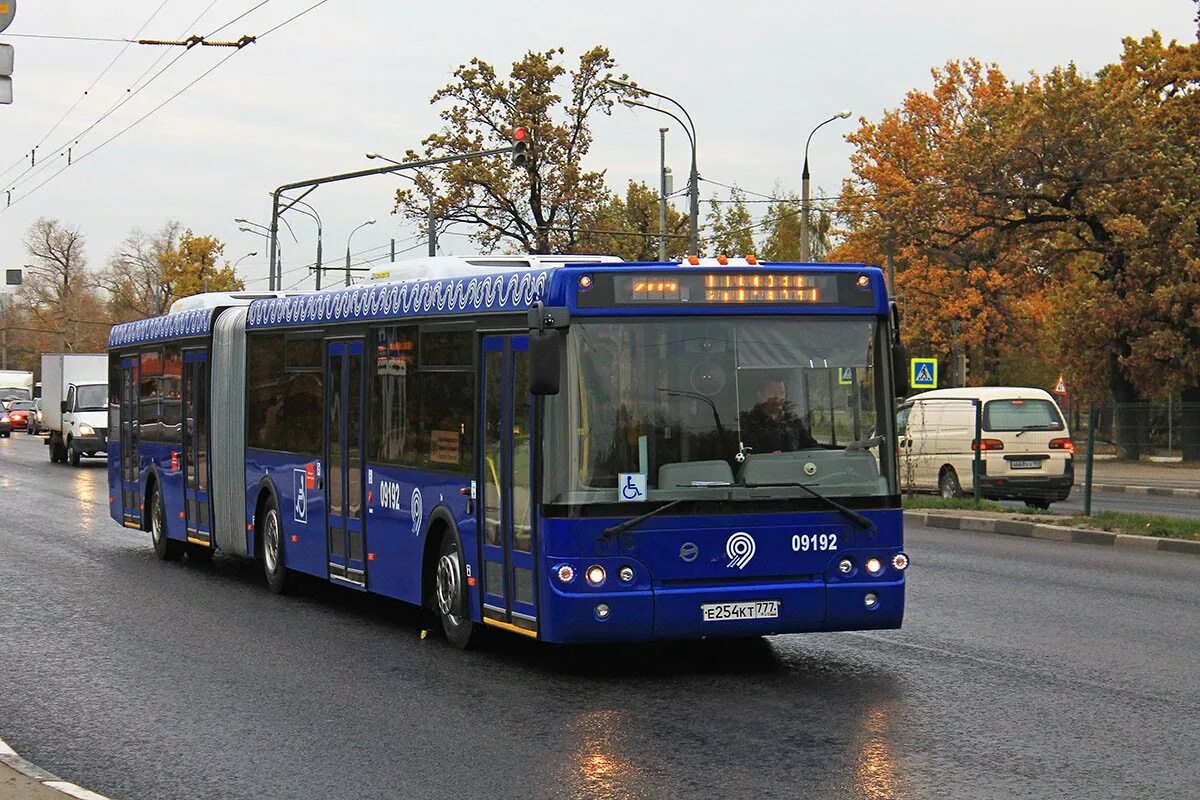 Автобус Москва. Московский автобус. Синий автобус. Транспорт Москвы.