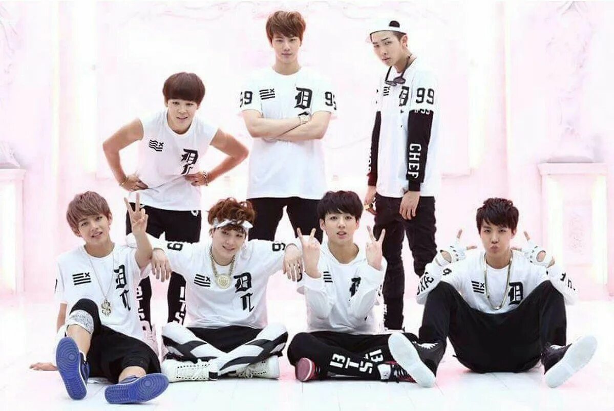 1 бтс. Бтс феста 2013. бтс 2014 год. бтс феста 2014. bts 2013 годовщина.