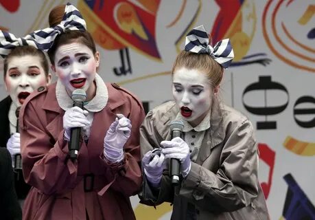 Spoke girls