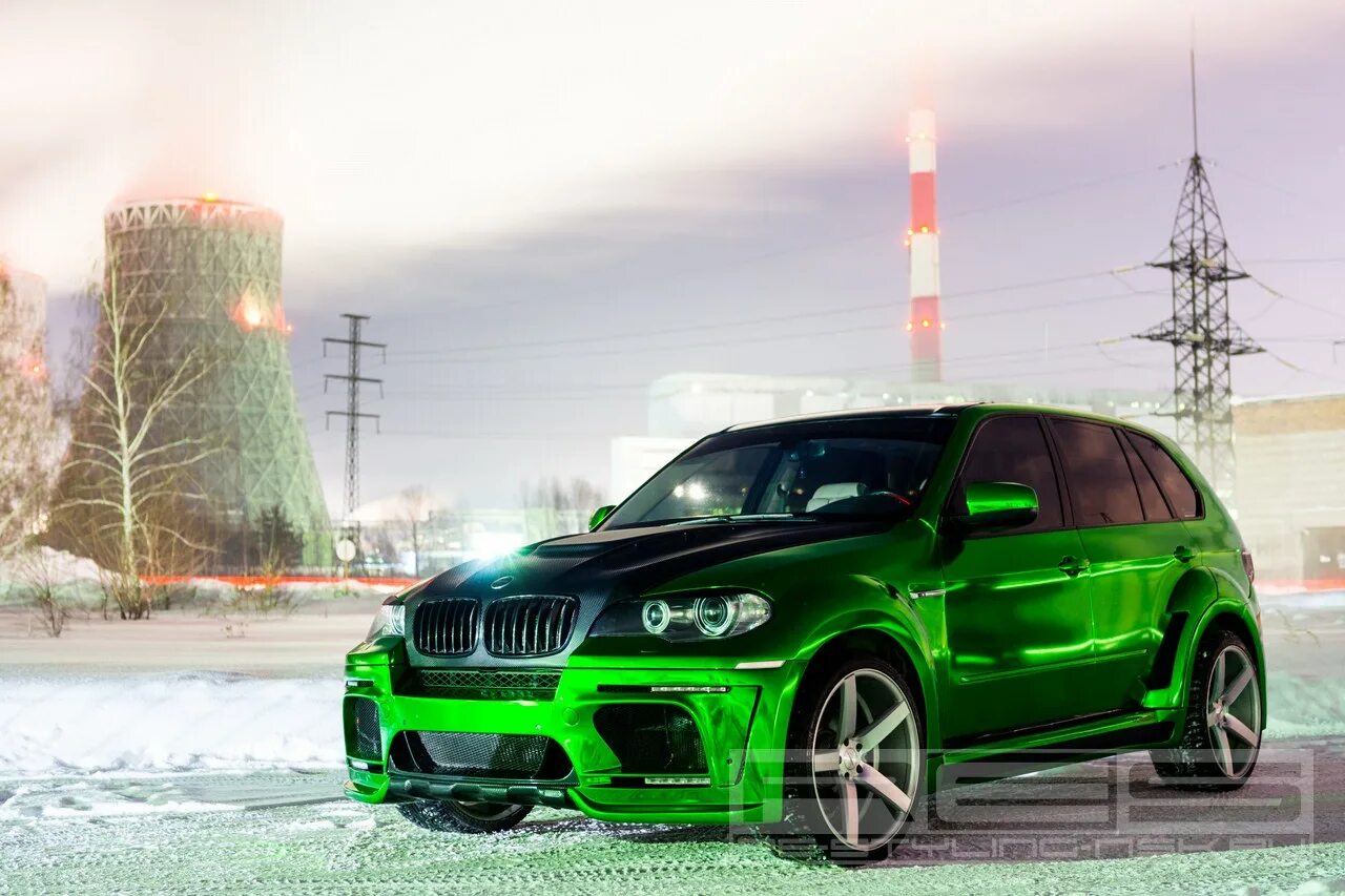 Bmw x5 цвета. BMW x5m зеленый. Зеленая БМВ x5. BMW x5 e53 зеленый. БМВ х5 зеленый матовый.