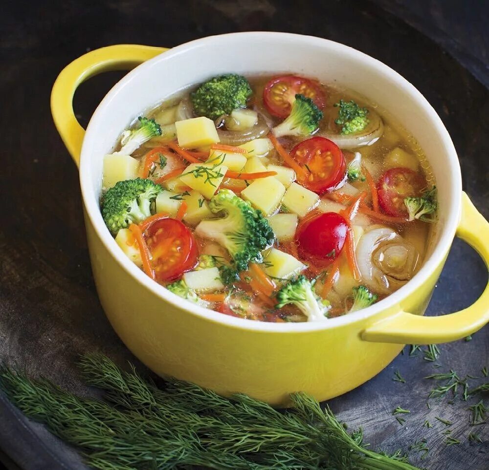 Приготовить вкусный супчик. Овощной суп с брокколи. Для супа. Овощи для супа. Первые блюда из овощей.