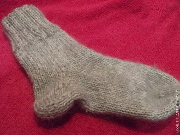 Мк носки. Красиво заканчиваем вязание носочков. Мысок носка спицами для начинающих. Носки от мыска с усиленной. Закрытие носка на 4 спицах.