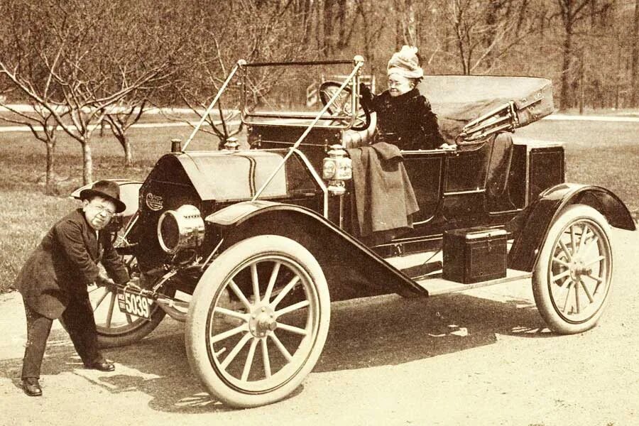 Про первый автомобиль. Автомобиль Зигфрид Маркус 1864. Паккард автомобиль 1910. Mercedes Benz 1910.