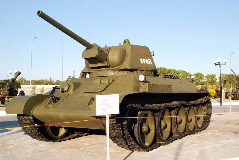 Пример 76. Т 34 76 1942. Т-34 1942 года. Т-34/76 обр.1942. Т-34 средний танк 1942.