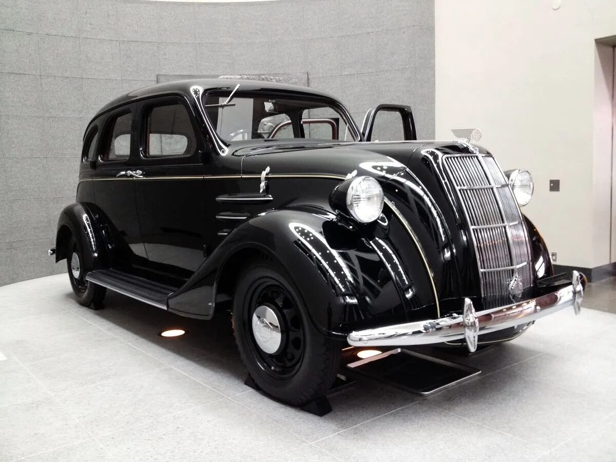 Первая компания автомобилей. Toyota AA 1936. Toyota a1 1935. Toyoda AA 1936. Тойота model sa 1947.