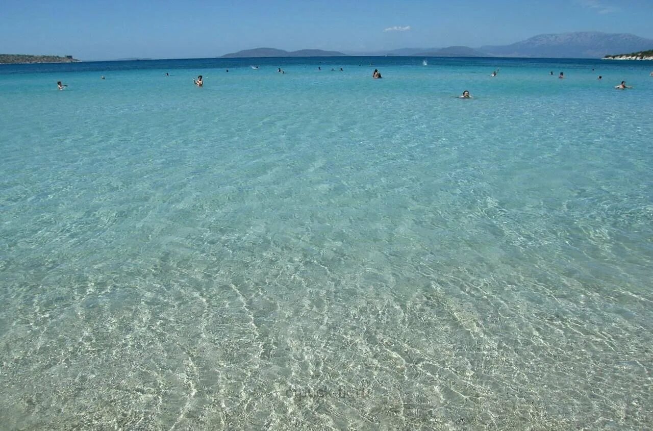 Пляж гагра абхазия. Апсны гудаута абхазия, гудаута. Бичвинта абхазия. Гудаута абхазия пляж. Гагры пляжи с песком.