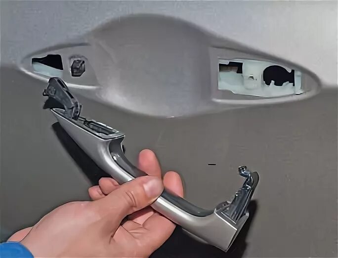 Снять заднюю ручку солярис. Снять заднюю ручку солярис. Снять заднюю ручку солярис. Снятие дверной ручки автомобиля. Снять заднюю ручку солярис.