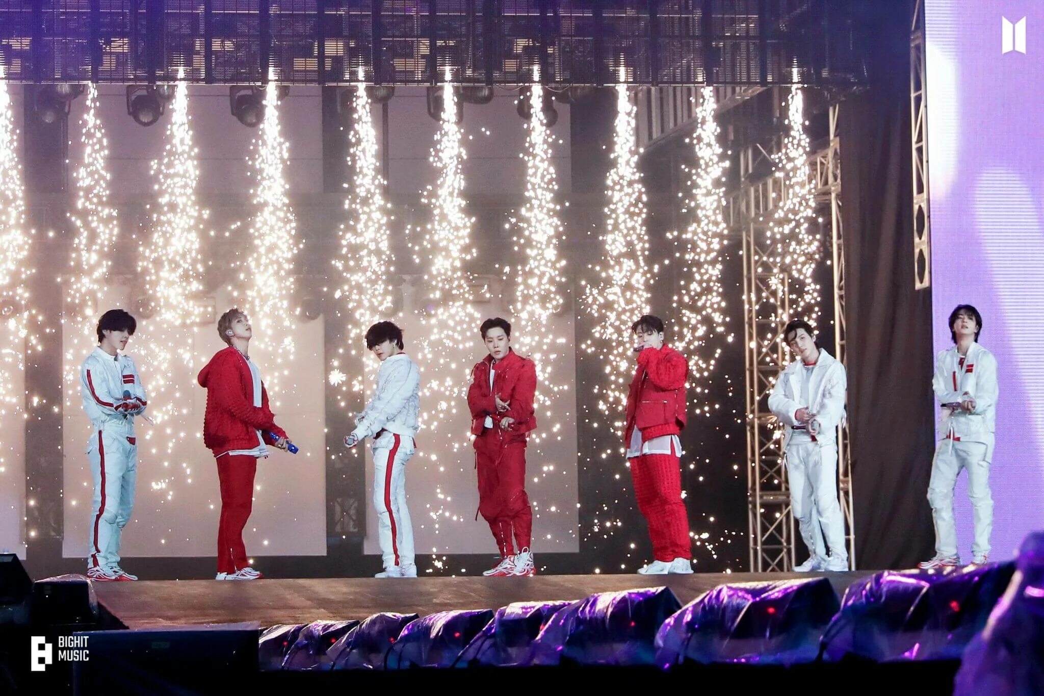 Permission bts. Bts 2025. бтс концерт 2025. bts концерт в сеуле 2025. бтс 2025 концерт чимин.