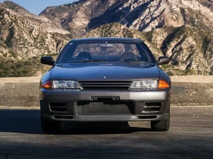 Nissan skyline r 32