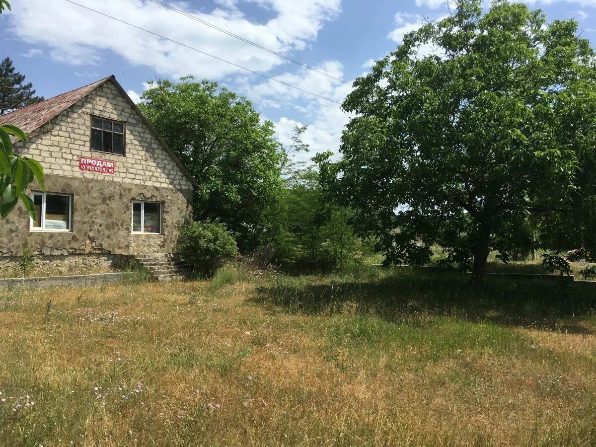 Купить квартиру бахчисарайский. Село аромат Бахчисарайский район. Село аромат Бахчисарайский р он. Село аромат Крым. Аромат Крым Бахчисарайский район.